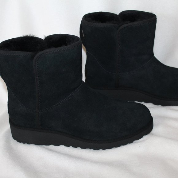 NIB UGG WOMEN'S KRISTIN SUEDE AND SHEARLING SLIM STYLE MINI BOOTS BLACK - Picture 7 of 10